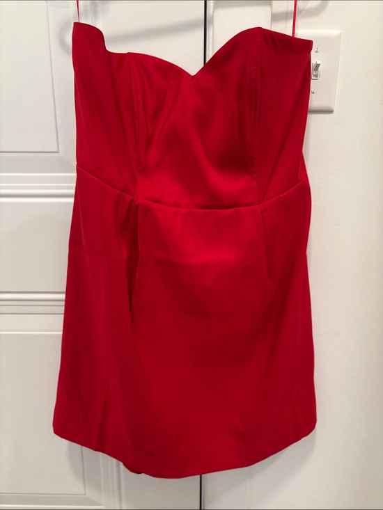 Dresses & Skirts - Strapless Red Mini Dress